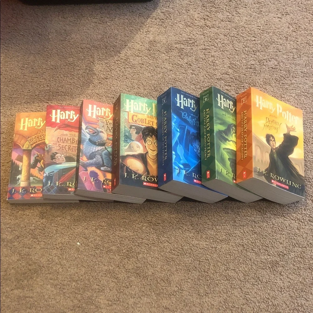 Harry Potter Paperback Book Set - Picture 1 of 9